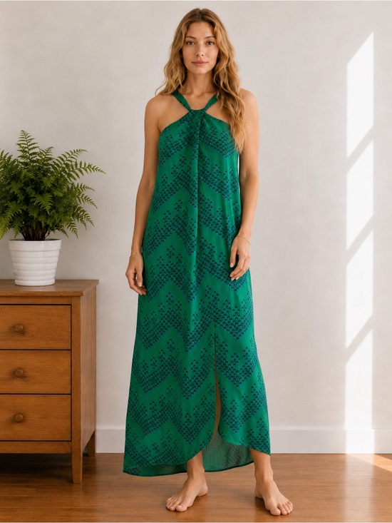 Diane Von Furstenberg Dresses & Skirts - DVF Diane Von Ferstenberg Green Printed Silk Chiffon Maxi Dress with Front Slit